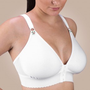 Design veronique post surgery bra